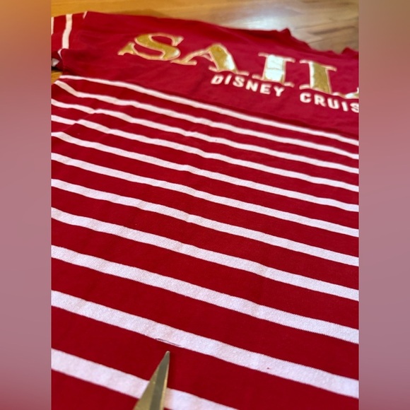Disney Cruise Line Spirit Jersey Red White Glitter Sailor Striped Sz L NWT FLAW - Picture 13 of 14